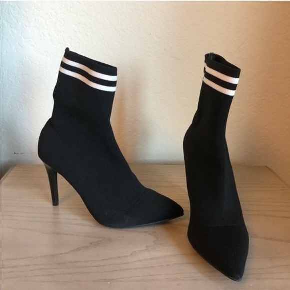 MATERIAL GIRL BOOTIES - Picture 3 of 3